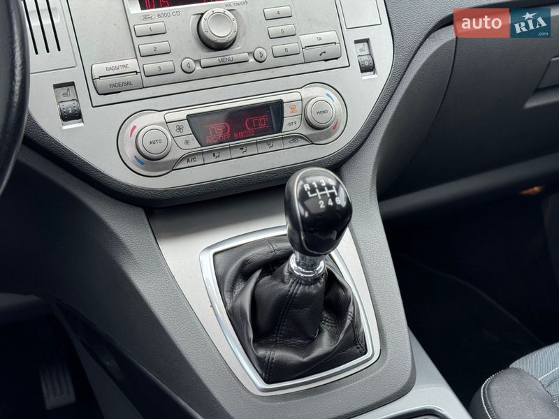 Позашляховик / Кросовер Ford Kuga 2010 в Сарнах