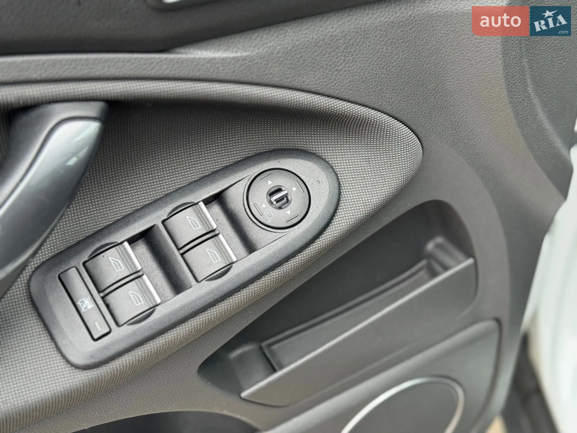 2010 Ford Kuga - мініатюра 36