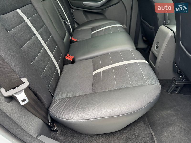 Позашляховик / Кросовер Ford Kuga 2010 в Сарнах