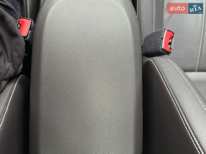 Позашляховик / Кросовер Ford Kuga 2014 в Дубні