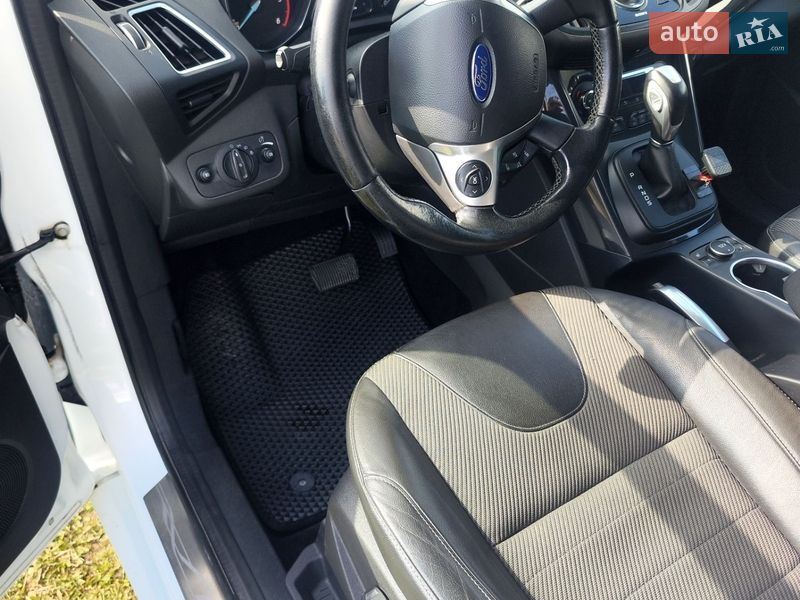 Позашляховик / Кросовер Ford Kuga 2016 в Ковелі