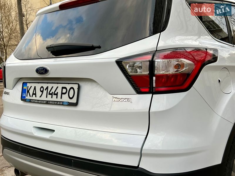 Внедорожник / Кроссовер Ford Kuga 2016 в Киеве фото 14 Внедорожник / Кроссовер Ford Kuga 2016 в Киеве