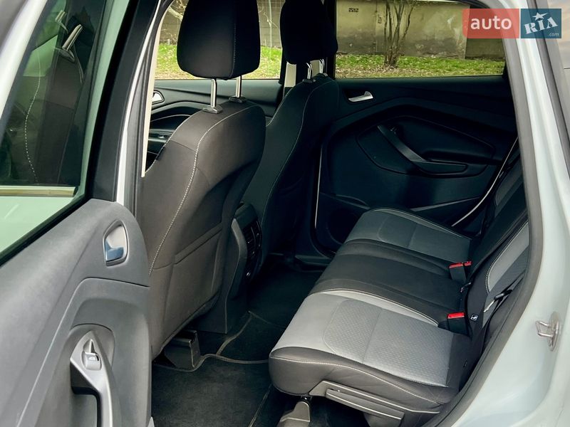 Внедорожник / Кроссовер Ford Kuga 2016 в Киеве фото 21 Внедорожник / Кроссовер Ford Kuga 2016 в Киеве