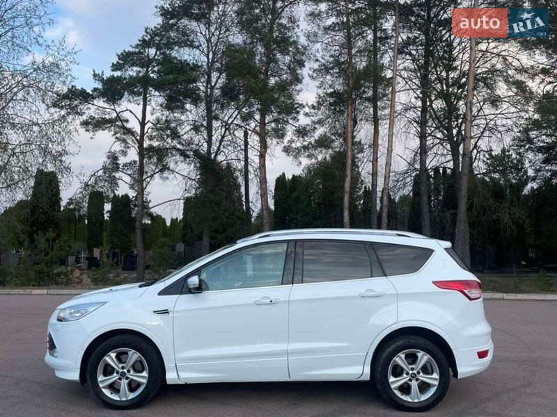 Позашляховик / Кросовер Ford Kuga 2015 в Житомирі