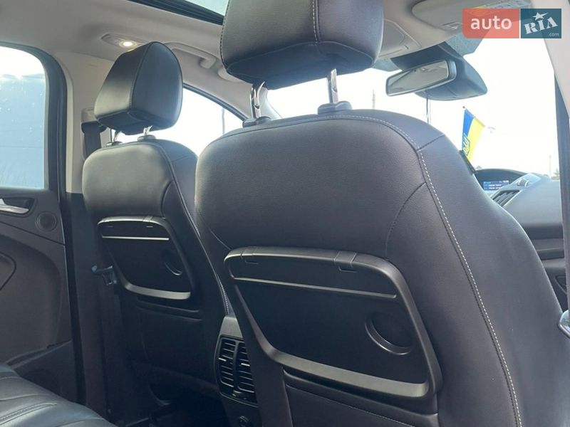 Позашляховик / Кросовер Ford Kuga 2015 в Житомирі