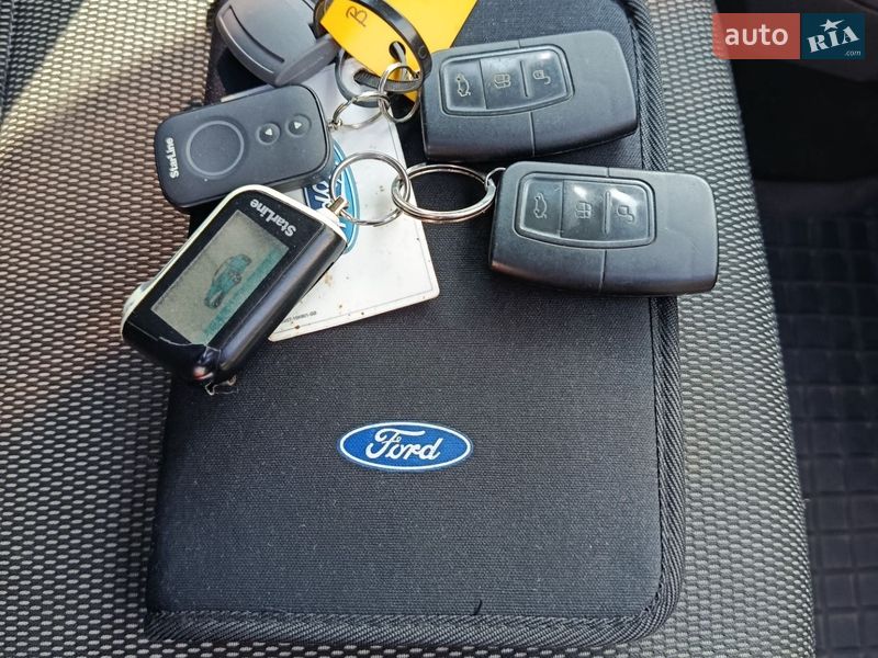 Позашляховик / Кросовер Ford Kuga 2011 в Переяславі