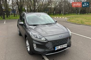 Позашляховик / Кросовер Ford Kuga 2023 в Миколаєві