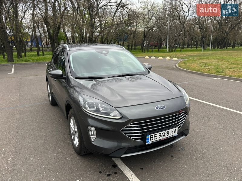Внедорожник / Кроссовер Ford Kuga 2023 в Николаеве