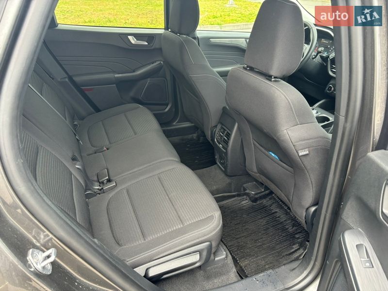 Внедорожник / Кроссовер Ford Kuga 2023 в Николаеве