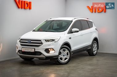 Внедорожник / Кроссовер Ford Kuga 2019 в Киеве