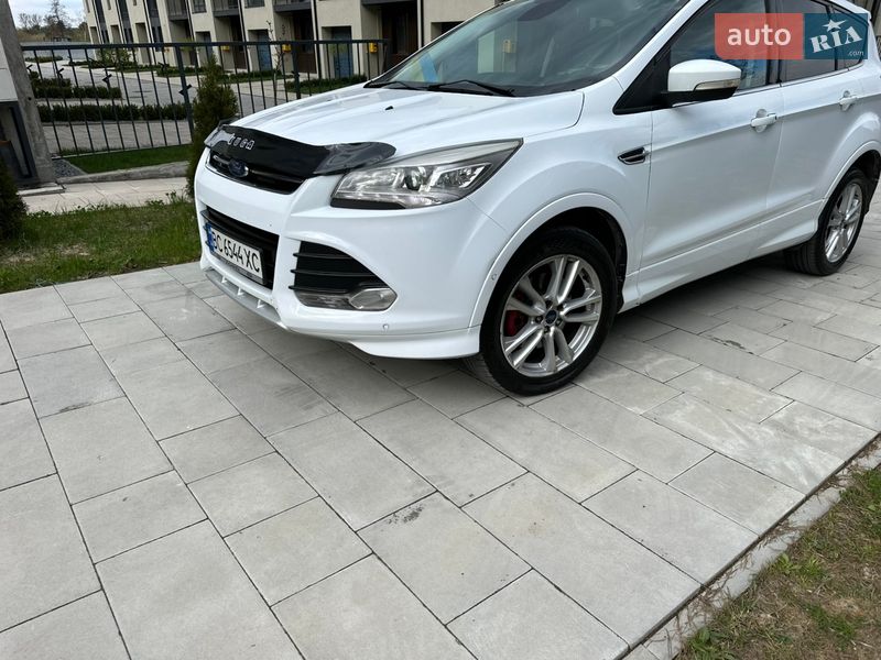 Внедорожник / Кроссовер Ford Kuga 2015 в Львове