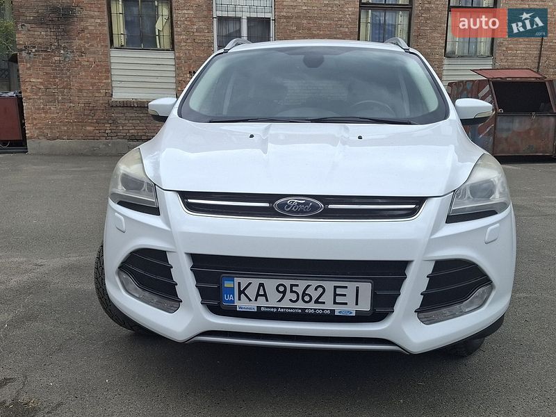 Позашляховик / Кросовер Ford Kuga 2013 в Києві