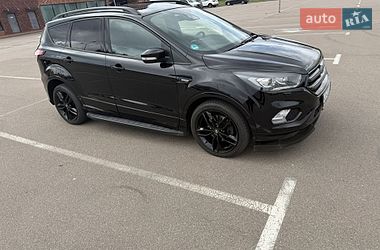 Позашляховик / Кросовер Ford Kuga 2019 в Києві