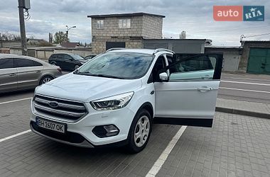 Позашляховик / Кросовер Ford Kuga 2018 в Житомирі