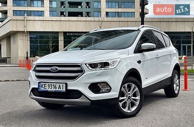 Позашляховик / Кросовер Ford Kuga 2016 в Дніпрі