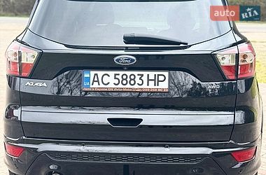 Позашляховик / Кросовер Ford Kuga 2019 в Славуті