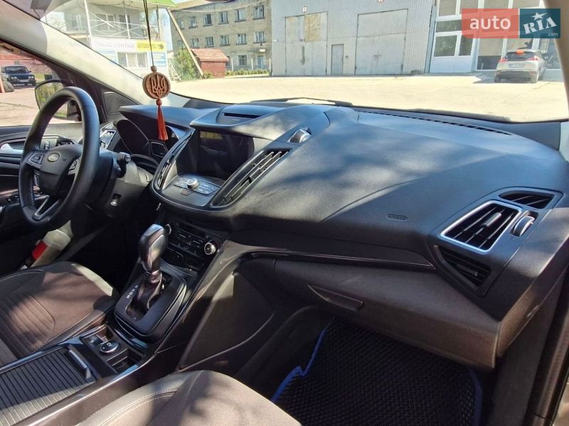 Внедорожник / Кроссовер Ford Kuga 2019 в Миргороде
