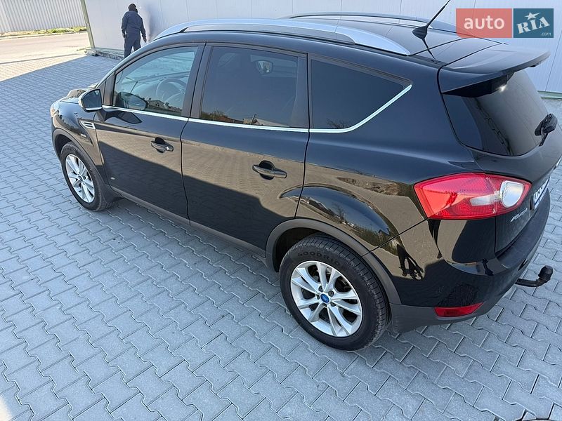 Позашляховик / Кросовер Ford Kuga 2012 в Львові