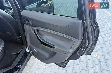 Позашляховик / Кросовер Ford Kuga 2012 в Львові