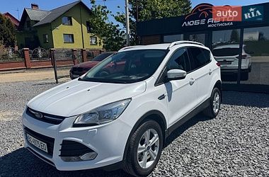 Позашляховик / Кросовер Ford Kuga 2016 в Мостиській