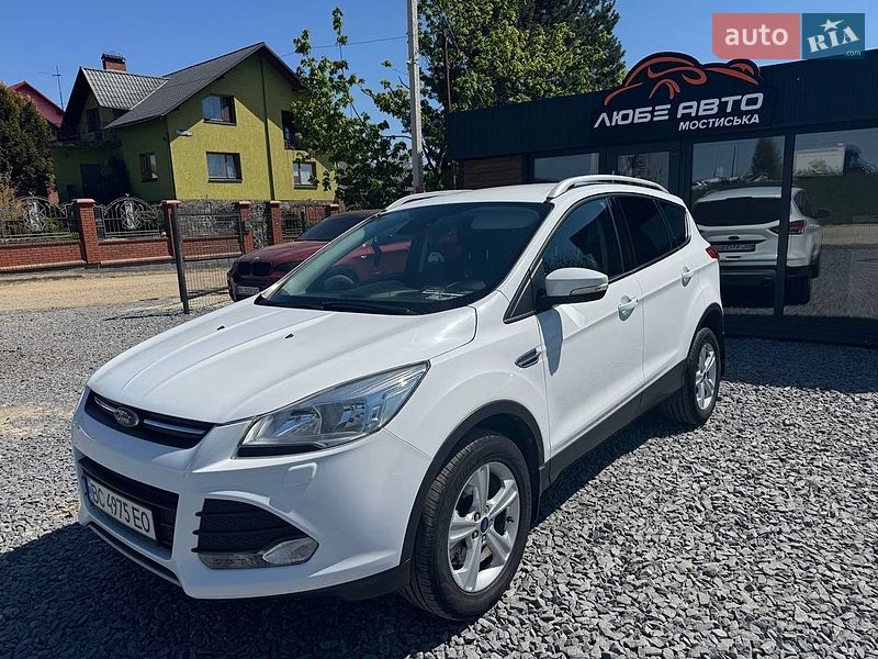 Позашляховик / Кросовер Ford Kuga 2016 в Мостиській