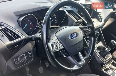 Позашляховик / Кросовер Ford Kuga 2017 в Львові