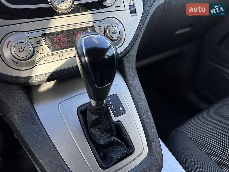 Позашляховик / Кросовер Ford Kuga 2010 в Києві