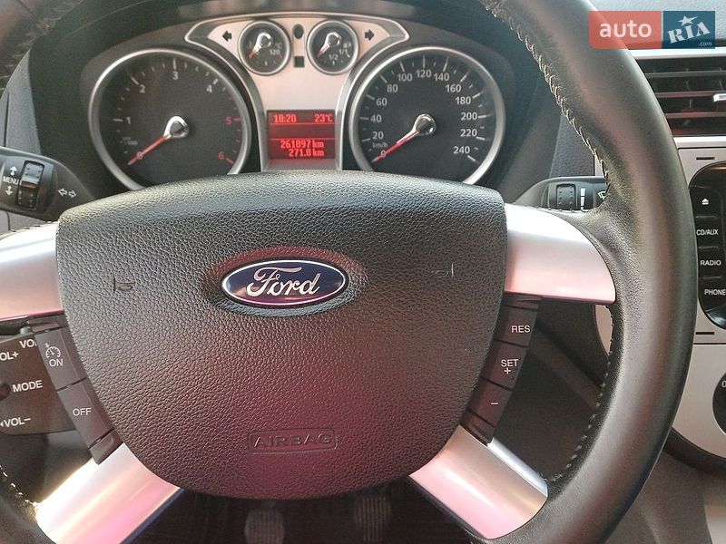 Внедорожник / Кроссовер Ford Kuga 2011 в Киеве