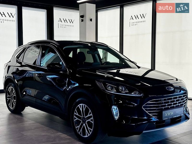 Внедорожник / Кроссовер Ford Kuga 2020 в Львове