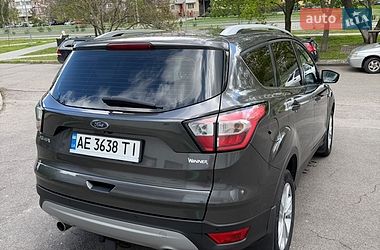 Позашляховик / Кросовер Ford Kuga 2019 в Дніпрі