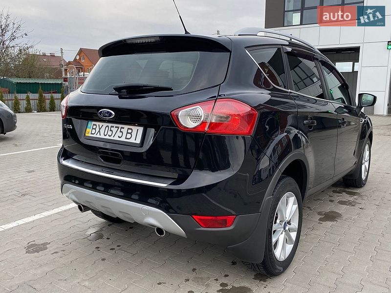 Внедорожник / Кроссовер Ford Kuga 2012 в Виннице