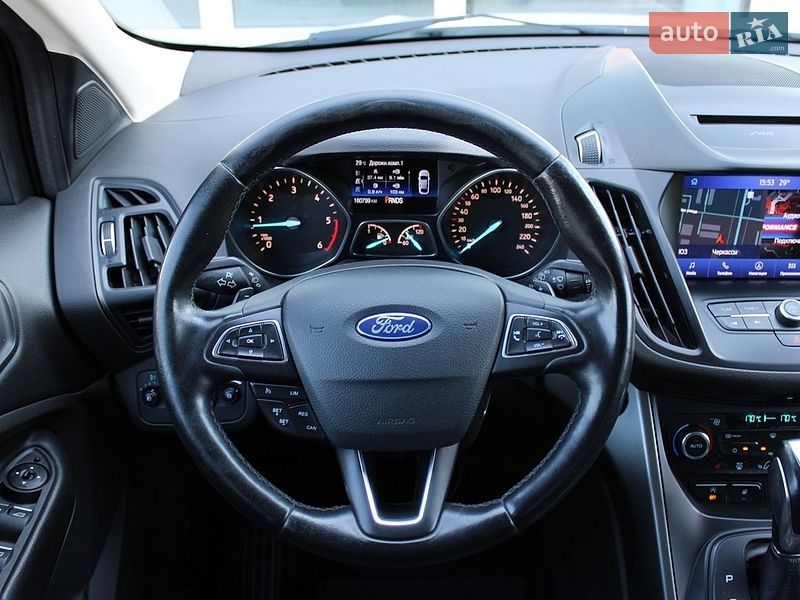 Внедорожник / Кроссовер Ford Kuga 2017 в Черкассах