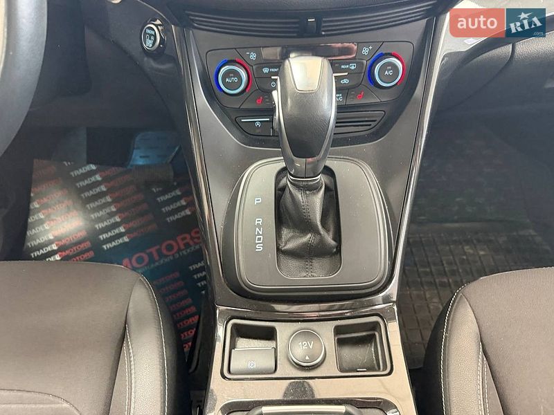 Внедорожник / Кроссовер Ford Kuga 2019 в Киеве