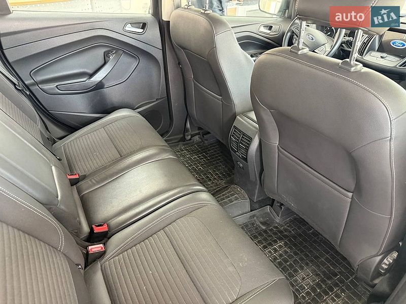 Внедорожник / Кроссовер Ford Kuga 2019 в Киеве