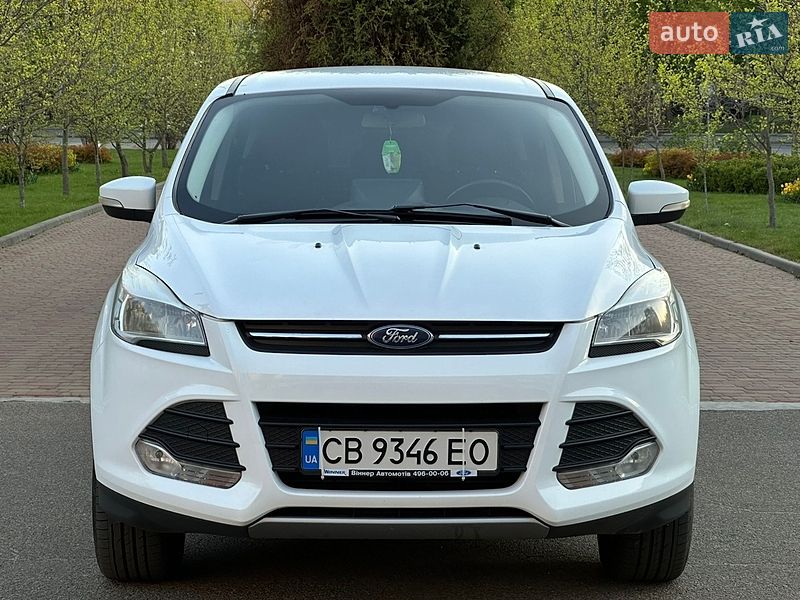 Позашляховик / Кросовер Ford Kuga 2015 в Чернігові
