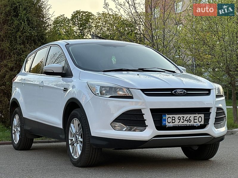 Позашляховик / Кросовер Ford Kuga 2015 в Чернігові