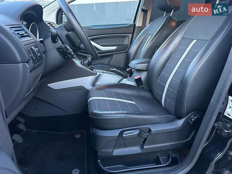 Внедорожник / Кроссовер Ford Kuga 2012 в Луцке