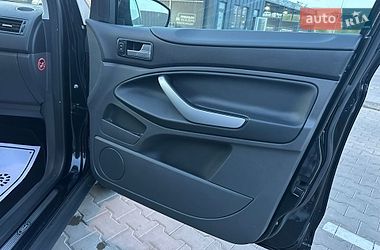 Внедорожник / Кроссовер Ford Kuga 2012 в Луцке