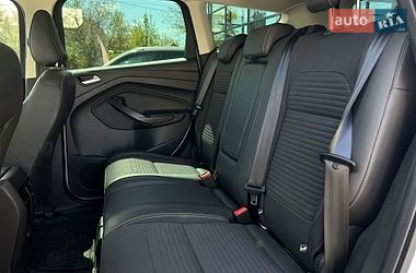 Позашляховик / Кросовер Ford Kuga 2019 в Івано-Франківську