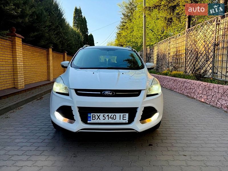 Внедорожник / Кроссовер Ford Kuga 2013 в Хмельницком