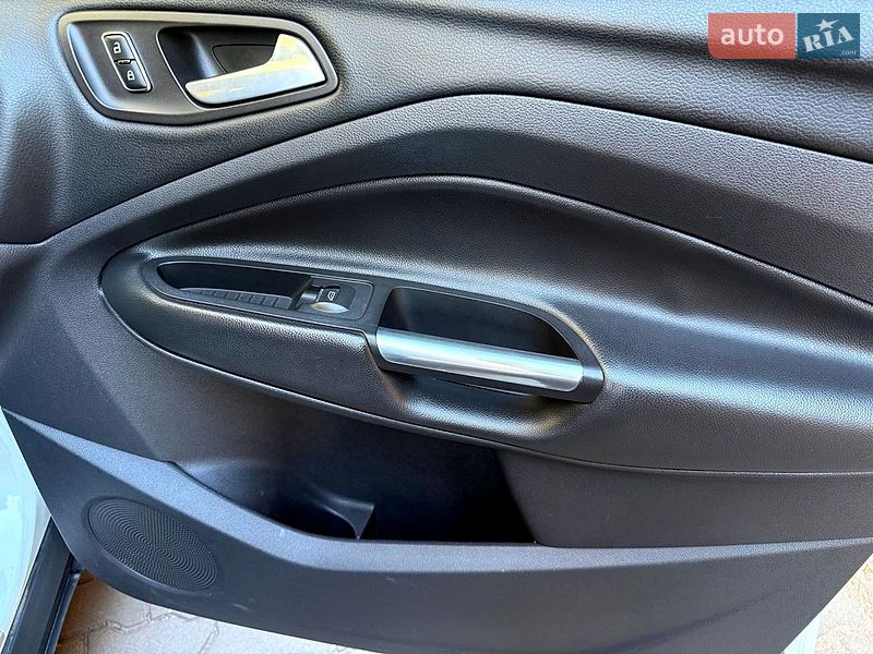 Внедорожник / Кроссовер Ford Kuga 2013 в Хмельницком