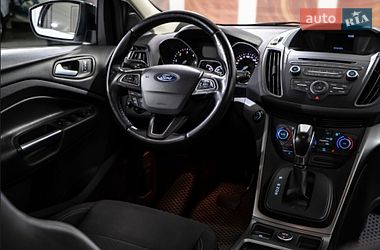 Позашляховик / Кросовер Ford Kuga 2017 в Чернігові