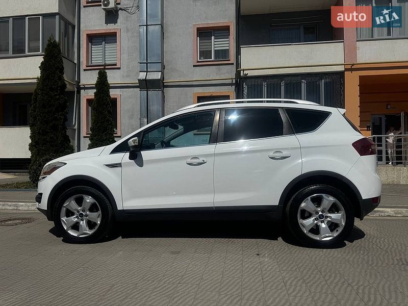Внедорожник / Кроссовер Ford Kuga 2009 в Ивано-Франковске