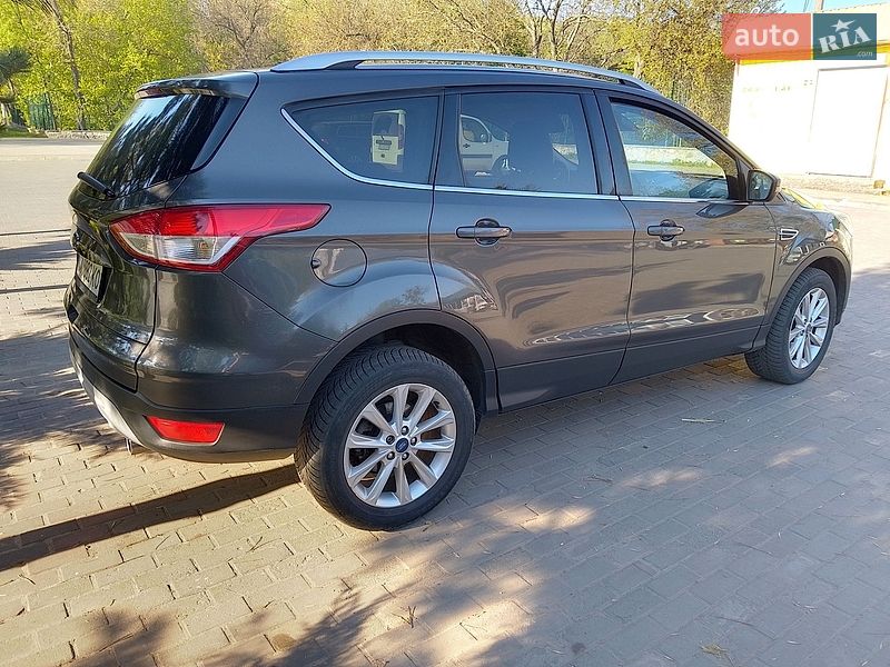 Внедорожник / Кроссовер Ford Kuga 2016 в Каменке
