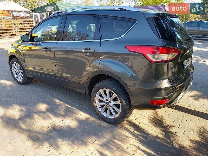 Внедорожник / Кроссовер Ford Kuga 2016 в Каменке