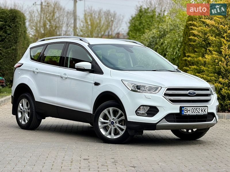 Внедорожник / Кроссовер Ford Kuga 2019 в Одессе