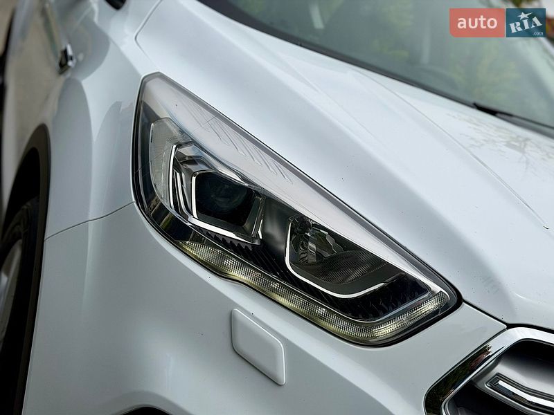 Внедорожник / Кроссовер Ford Kuga 2019 в Одессе