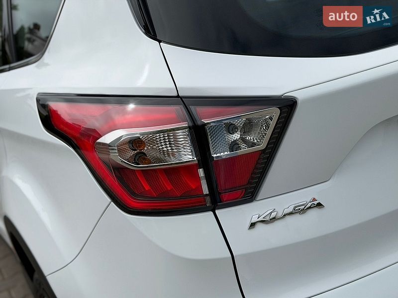 Внедорожник / Кроссовер Ford Kuga 2019 в Одессе