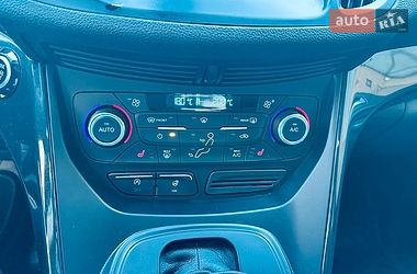 Внедорожник / Кроссовер Ford Kuga 2019 в Днепре