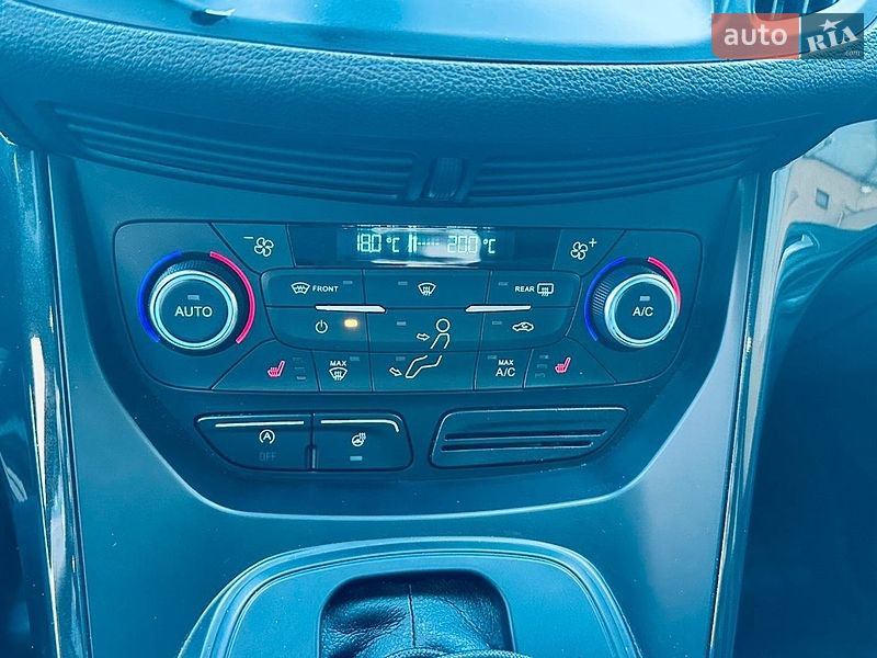 Внедорожник / Кроссовер Ford Kuga 2019 в Днепре